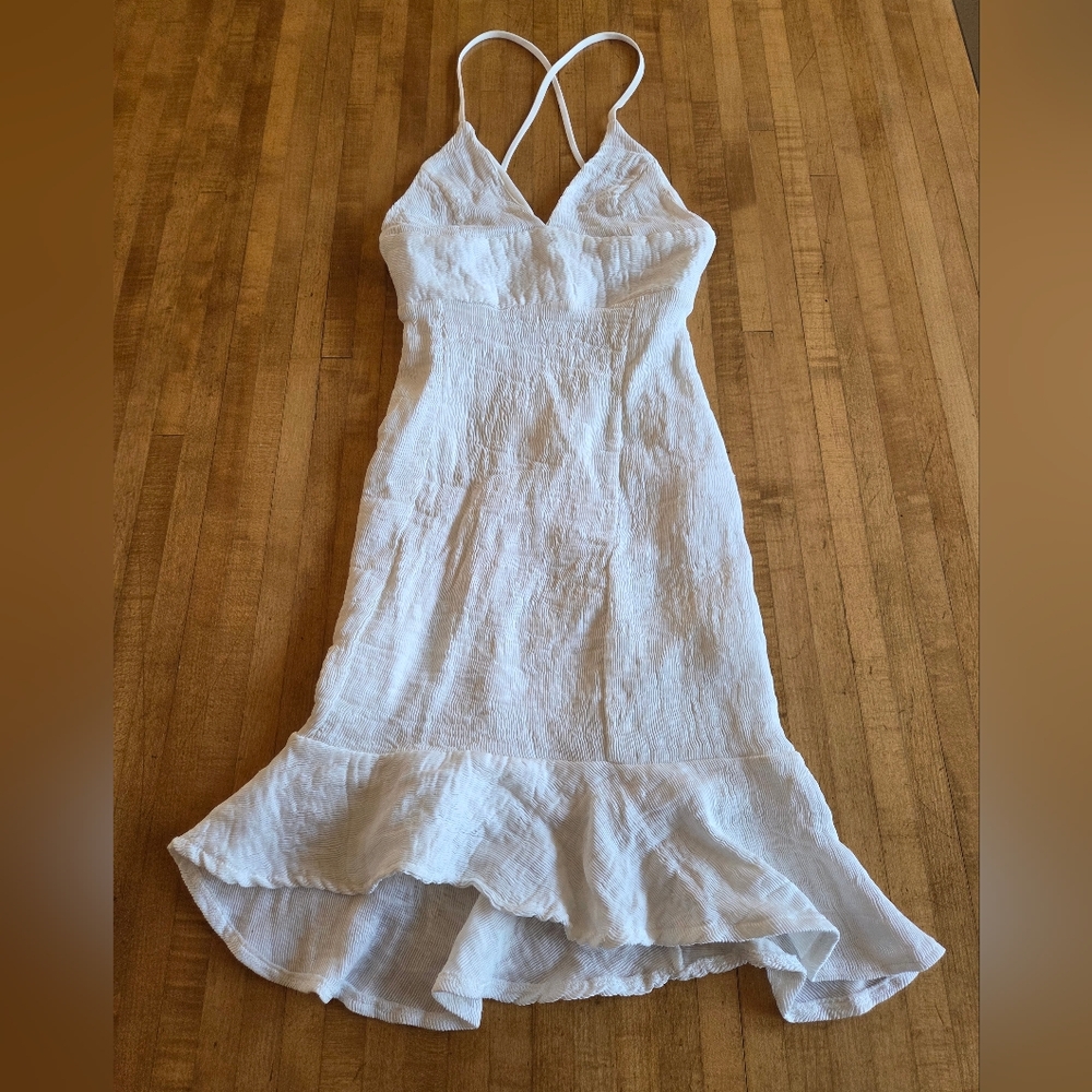 Endless Rose White Textured Fitted Dress With Ruffle Detail XS